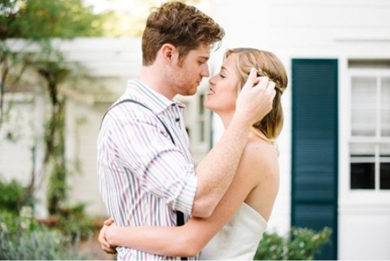 ***CREDITS*** Deze weddingshoot is gefotografeerd door Jenna Bechtholt photography www.weddingschicks.com