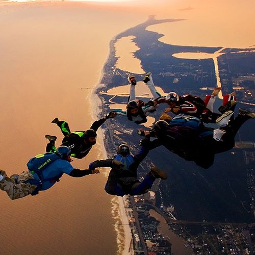 skydiving skydiving